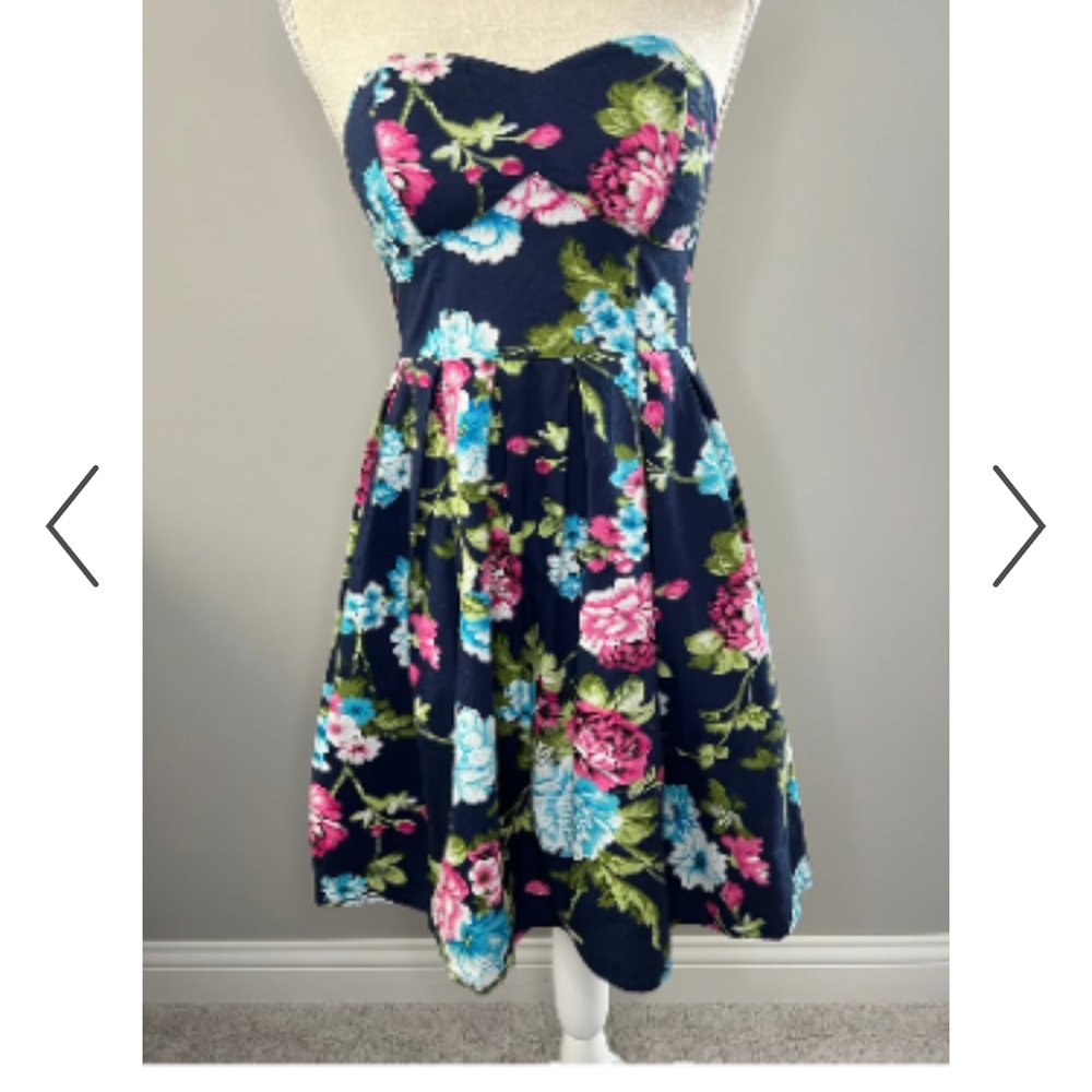 RUE 21 Navy Flowery Strapless Dress Womens SMALL Mini Excellent Cond Feminine